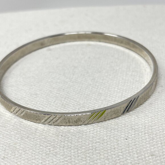 Monet Signed Etched Brushed Silver Tone Bangle Bracelet Vintage Classic Elegance - Picture 4 of 6